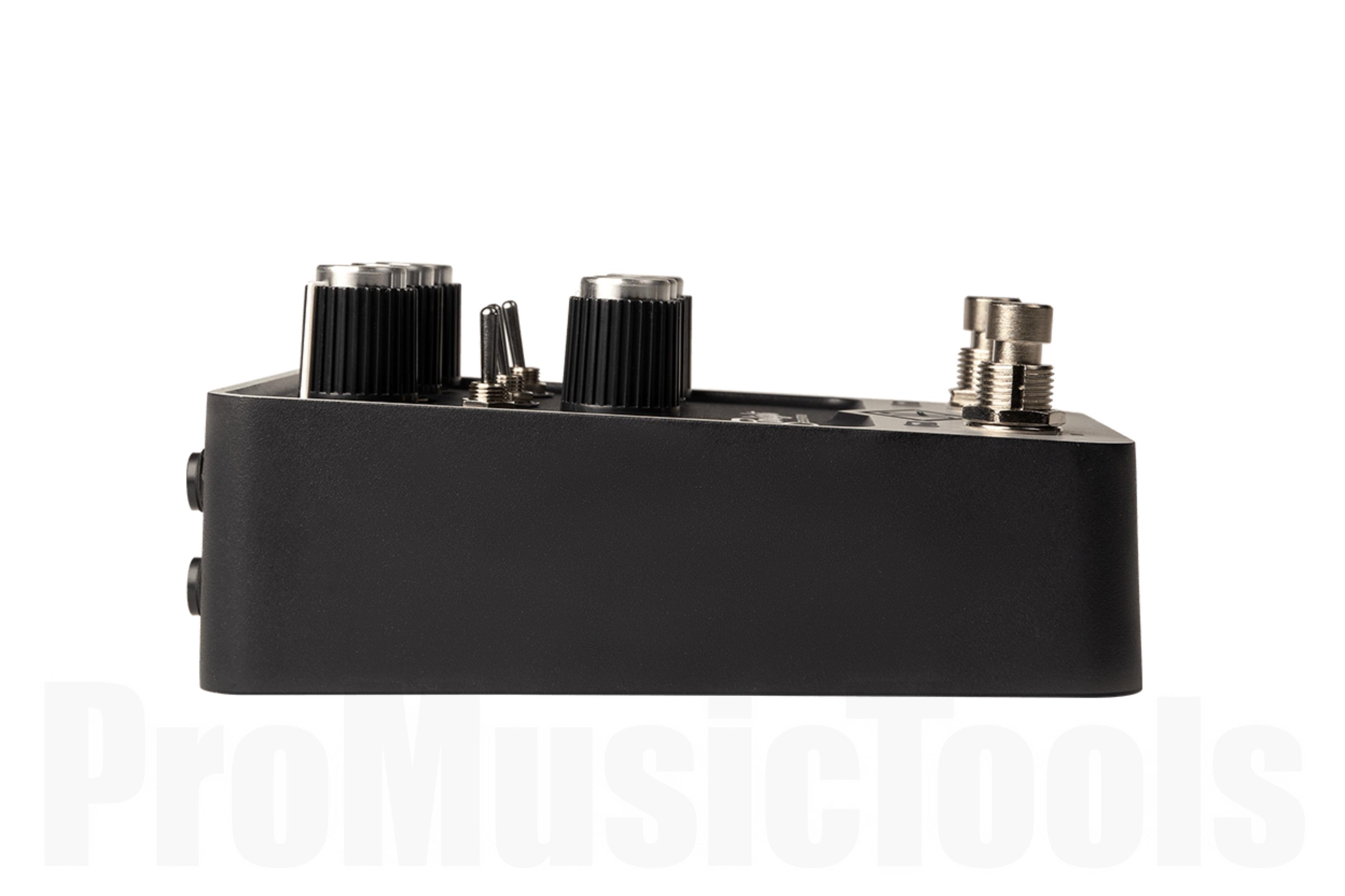 Universal Audio Starlight Delay Pedal